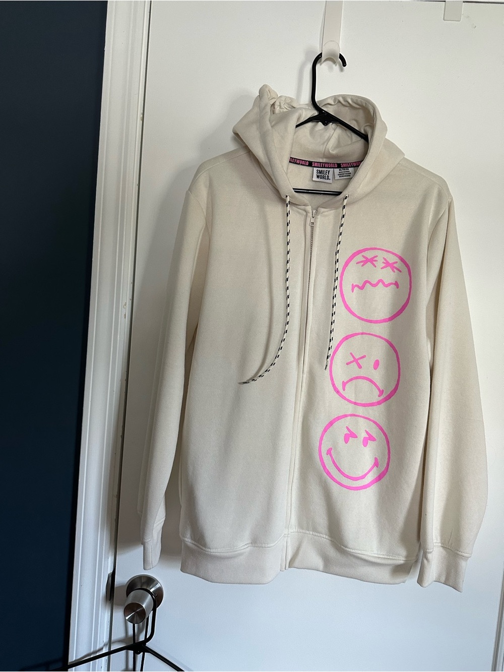 Smiley World Zip Hoodie with Pink Smiley Size XL Mens